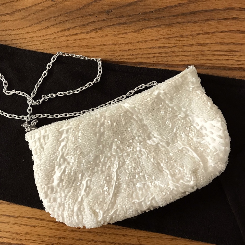 VINTAGE Beaded Fine Art Bag designed by Dikran BEAUTIFUL with Silver chain NWT